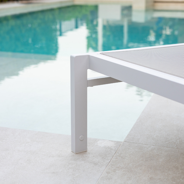 Olimpia Sunlounger | White Texturized | Ash Fabric | Stackable | OLT-SR/BLT-38/00 | Balliu Olimpia Sunlounger | White Texturized | Ash Fabric | Stackable | OLT-SR/BLT-38/00 | Balliu