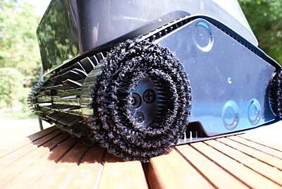 8Streme 7320 Robotic Pool Cleaner | Floor, Walls and Water Line