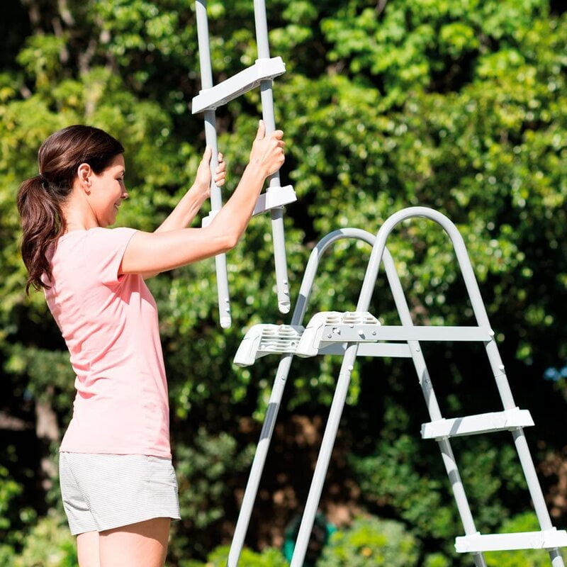 Intex Pool Ladder W/Removable Steps (91 to 107cm) - 28072 Intex Pool Ladder W/Removable Steps (91 to 107cm) - 28072