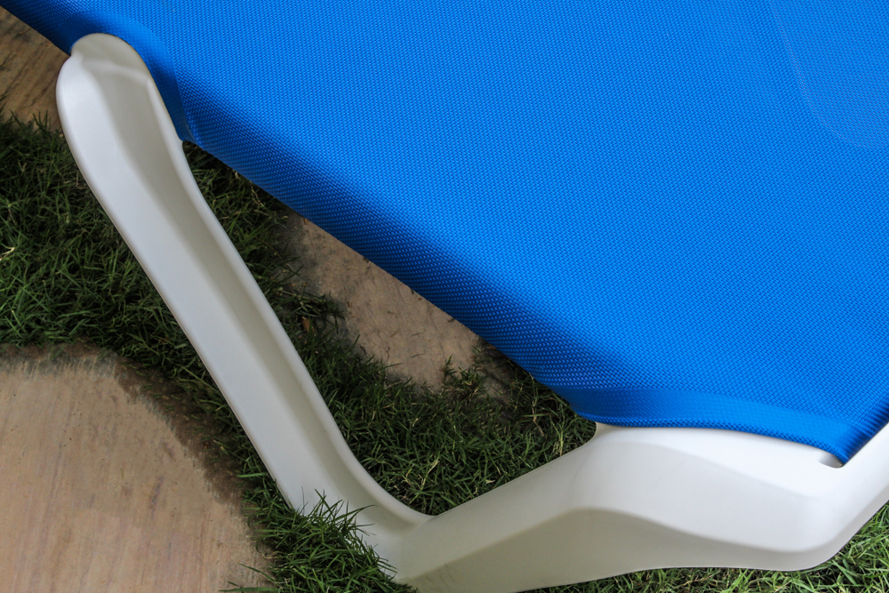 Eva Pro Sunlounger | White Frame | Blue Fabric | EPT/BL-01/00 | Balliu
