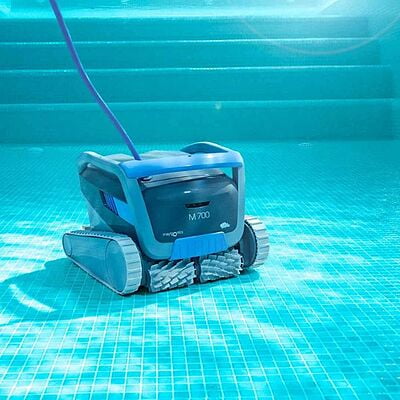Dolphin M700 CB Automatic Pool Cleaner